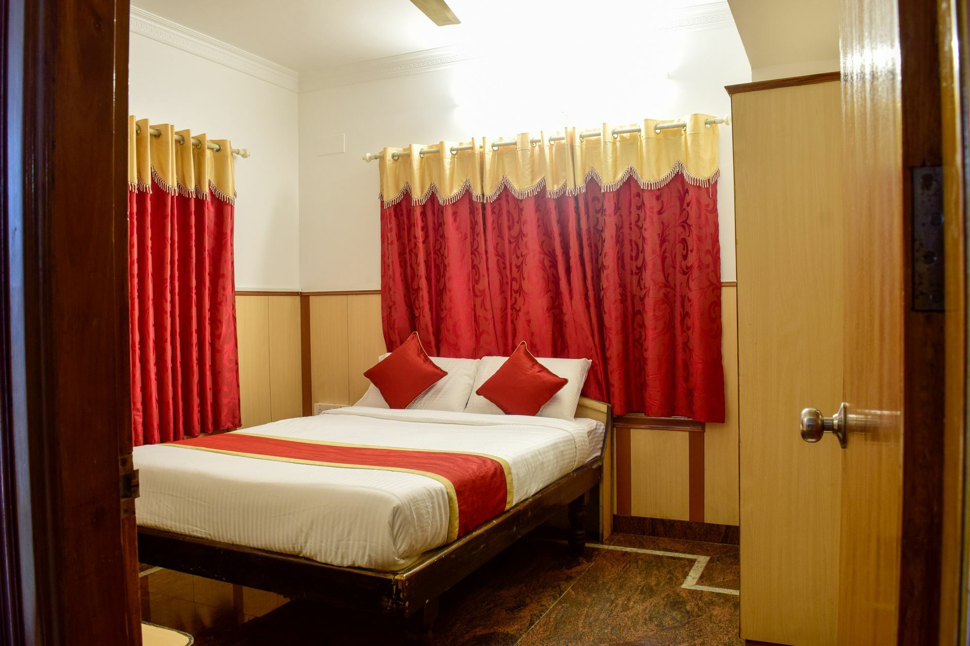 Fabhotel Shivaals Residency - Rajajinagar Bengaluru Kültér fotó
